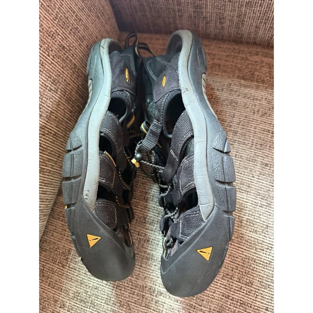Keen Newport H2 Water Sandals Closed Toe Fisherman Sandals Athletic Black Men 13